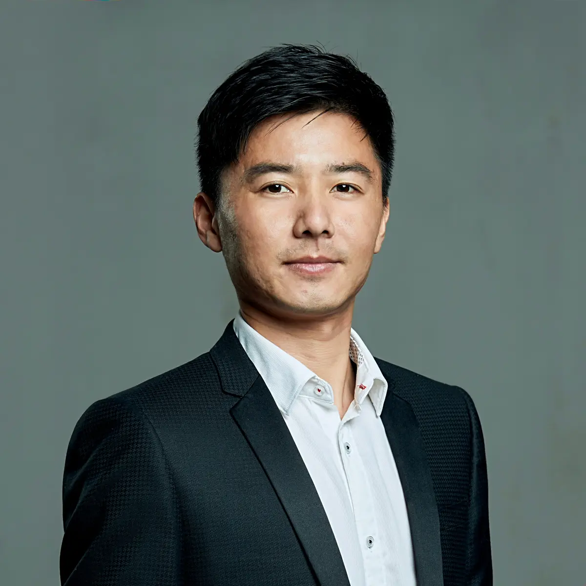 鲁伟锋